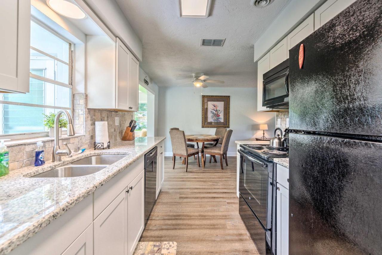 Contemporary Beverly Hills Gem With Sun Room! ภายนอก รูปภาพ