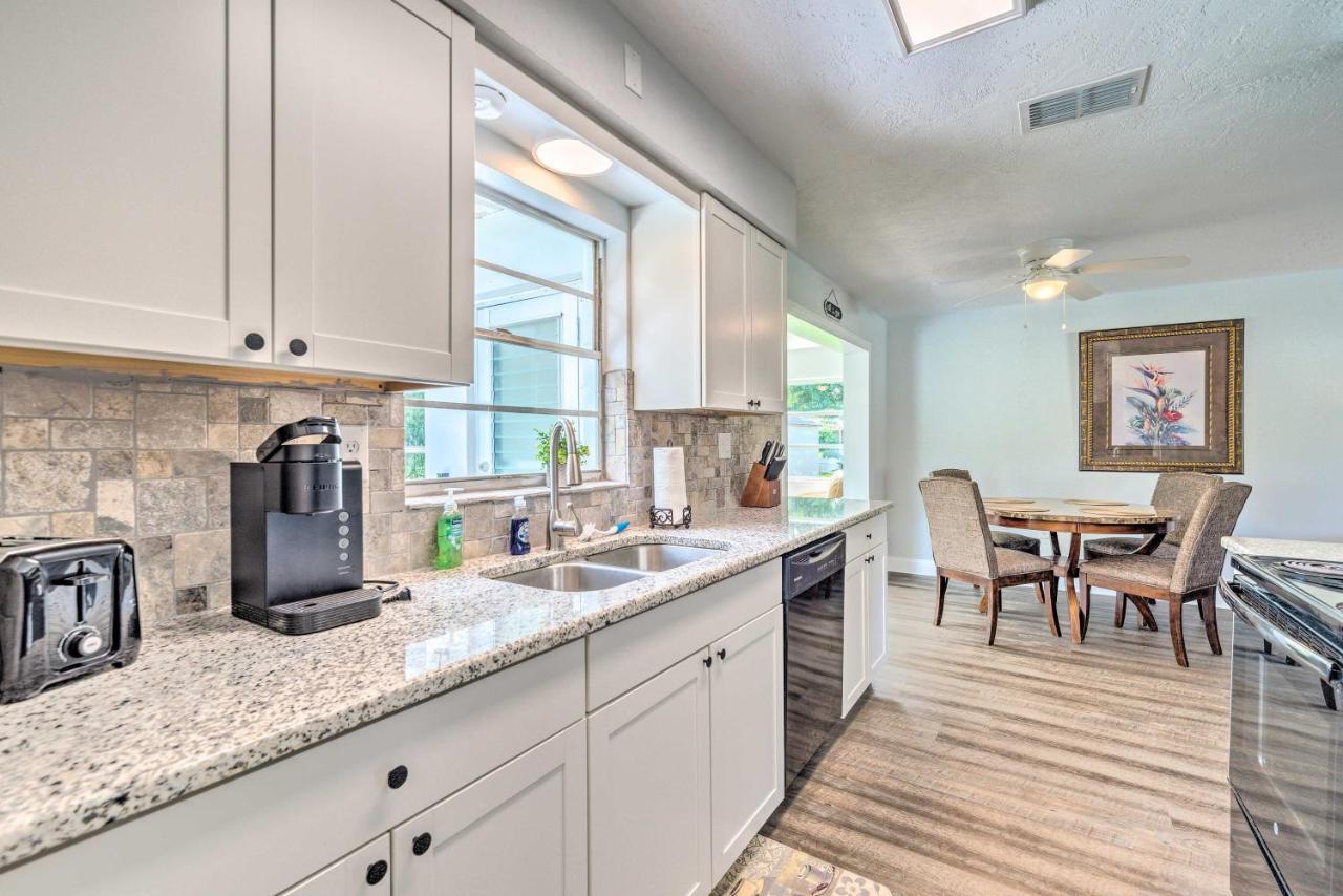 Contemporary Beverly Hills Gem With Sun Room! ภายนอก รูปภาพ